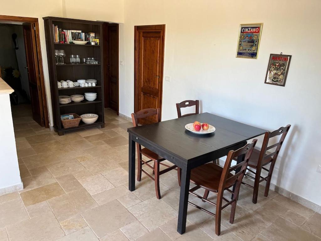 Casa Giuliveto - Charmantes Ferienhaus Mit Privatpool In Olivenhain Ostuni Zewnętrze zdjęcie