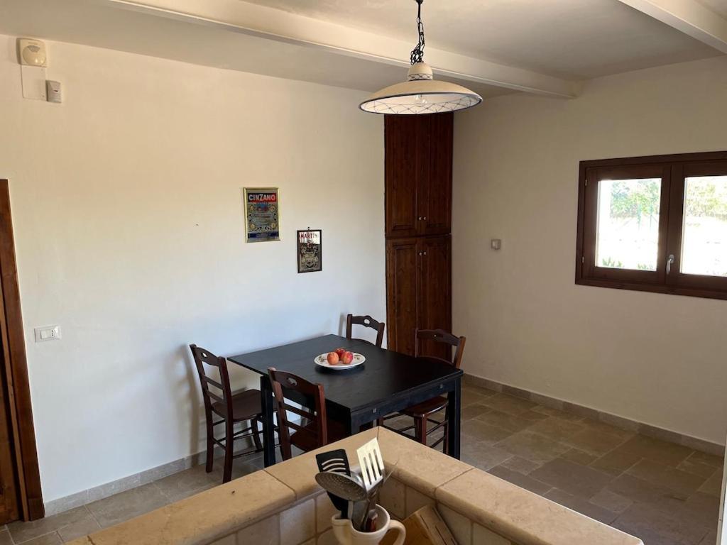 Casa Giuliveto - Charmantes Ferienhaus Mit Privatpool In Olivenhain Ostuni Zewnętrze zdjęcie
